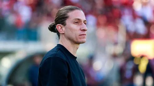 Filipe Luis tecnico do Flamengo durante partida contra o Juventude no estadio Alfredo Jaconi pelo campeonato Brasileiro A 2025. Foto: Luiz Erbes/AGIF