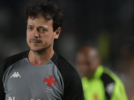 Diniz é criticado por substituições em empate do Vasco