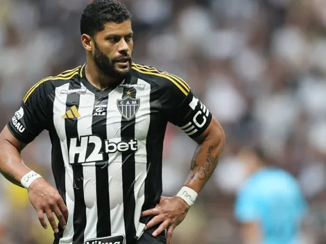 Hulk leva nova cartão e torcida do Atlético-MG explode