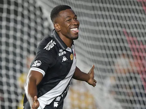 Cuesta celebra gol, mas aponta falha do Vasco que custou os três pontos contra o Ceará