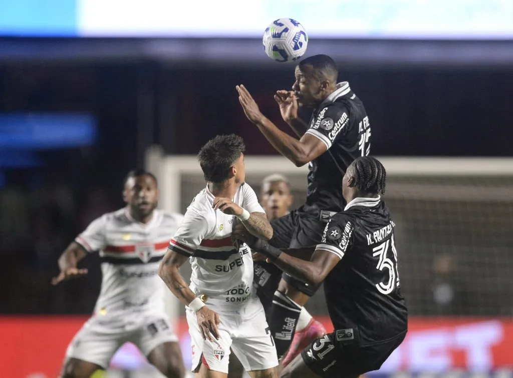 SP – SAO PAULO – 14/09/2025 – BRASILEIRO A 2025, SAO PAULO X BOTAFOGO – jogador do Sao Paulo durante partida contra o Botafogo no estadio Morumbi pelo campeonato Brasileiro A 2025. Foto: Alan Morici/AGIF