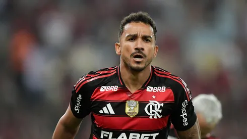 Danilo jogador do Flamengo comemora seu gol durante partida contra o Botafogo-PB no estádio Maracanã pelo campeonato Copa Do Brasil 2025. Foto: Thiago Ribeiro/AGIF