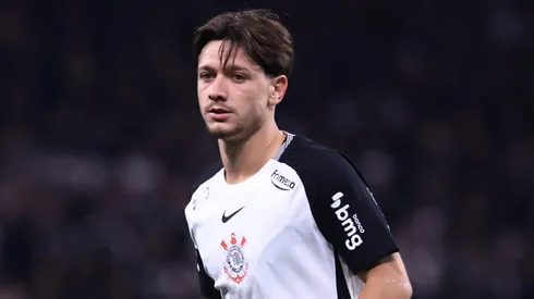 Rodrigo Garro durante confronto contra o Athletico-PR na Copa do Brasil de 2025. Foto: Marcello Zambrana/AGIF