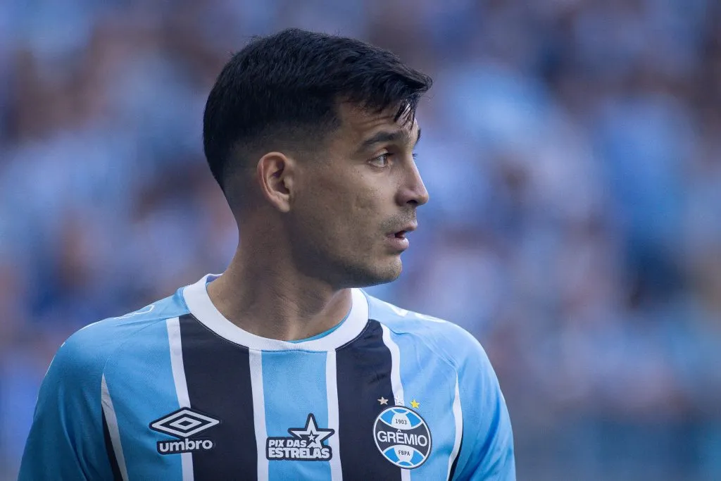 RS – PORTO ALEGRE – 13/09/2025 – BRASILEIRO A 2025, GREMIO X MIRASSOL – Franco Cristaldo jogador do Gremio durante partida contra o Mirassol no estadio Arena do Gremio pelo campeonato Brasileiro A 2025. Foto: Maxi Franzoi/AGIF