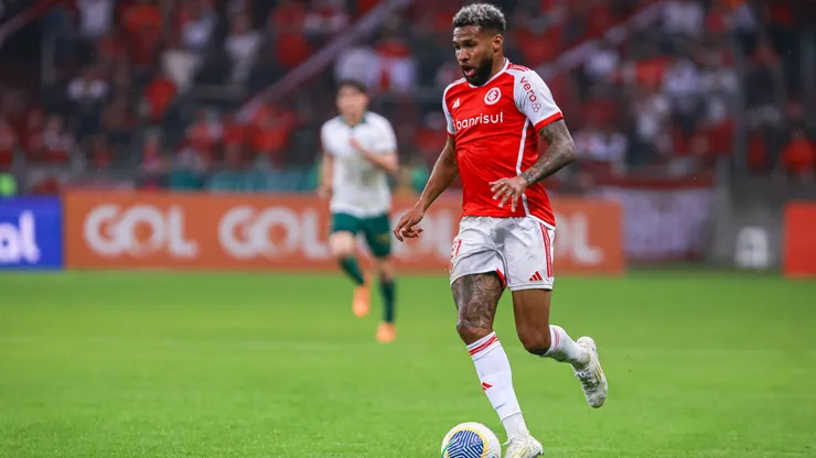 Wesley jogador do Internacional durante partida contra o Palmeiras no estadio Beira-Rio pelo campeonato Brasileiro A 2024.
