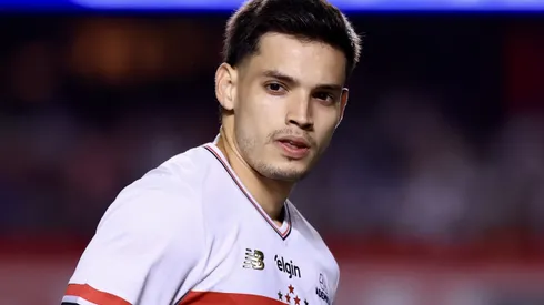 Bobadilla durante confronto contra o Fortaleza no Brasileirão 2025.