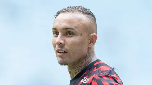 Everton Cebolinha jogador do Flamengo durante partida contra o Gremio no estadio Arena do Gremio pelo campeonato Brasileiro A 2025.