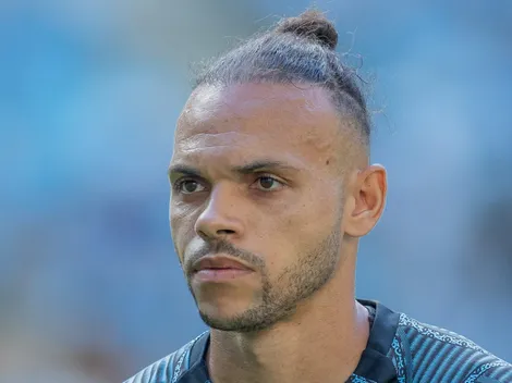 Braithwaite, do Grêmio, se posiciona oficialmente sobre grave lesão sofrida