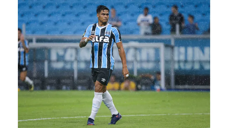 RS - PORTO ALEGRE - 11/02/2025 - GAUCHO 2025, GREMIO X PELOTAS - Matias Arezo jogador do Gremio durante partida contra o Pelotas no estadio Arena do Gremio pelo campeonato Gaucho 2025. Foto: Maxi Franzoi/AGIF