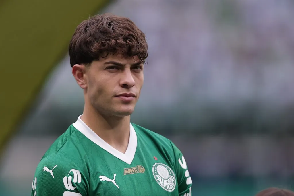 SP – SAO PAULO – 10/08/2025 – BRASILEIRO A 2025, PALMEIRAS X CEARA – Agustin Giay jogador do Palmeiras durante partida contra o Ceara no estadio Arena Allianz Parque pelo campeonato Brasileiro A 2025. Foto: Ettore Chiereguini/AGIF
