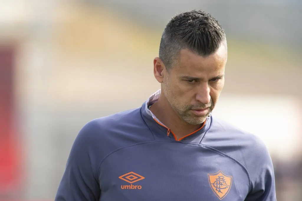 Fábio lamenta derrota do Fluminense para o Lanús. Foto: Anderson Romao/AGIF