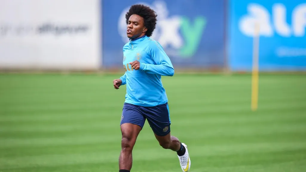 Willian durante treino do Grêmio. FOTO: LUCAS UEBEL/GREMIO FBPA