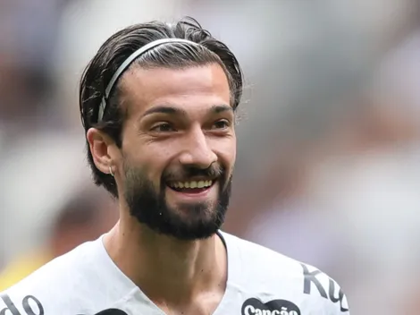 Lautaro Díaz surpreende no Santos ao elogiar demais jogadores