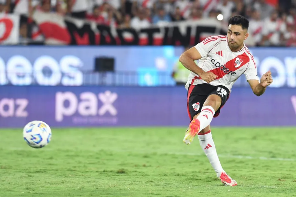 Pity Martínez não jogará contra o Palmeiras – Foto: Alvarenga/Getty Images.