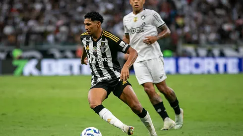 MG - BELO HORIZONTE - 20/04/2025 - BRASILEIRO A 2025, ATLETICO-MG X BOTAFOGO - Rony jogador do Atletico-MG durante partida contra o Botafogo no estadio Mineirao pelo campeonato Brasileiro A 2025. Foto: Fernando Moreno/AGIF