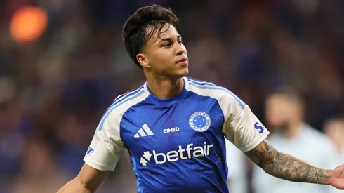 Kaio Jorge jogador do Cruzeiro comemora seu gol durante partida contra o Gremio no estadio Mineirao pelo campeonato Brasileiro A 2025. Foto: Gilson Lobo/AGIF