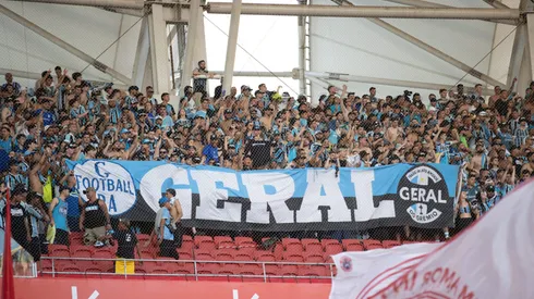 RS - PORTO ALEGRE - 19/10/2024 - BRASILEIRO A 2024, INTERNACIONAL X GREMIO - Torcida do Gremio durante partida contra Internacional no estadio Beira-Rio pelo campeonato Brasileiro A 2024. Foto: Liamara Polli/AGIF