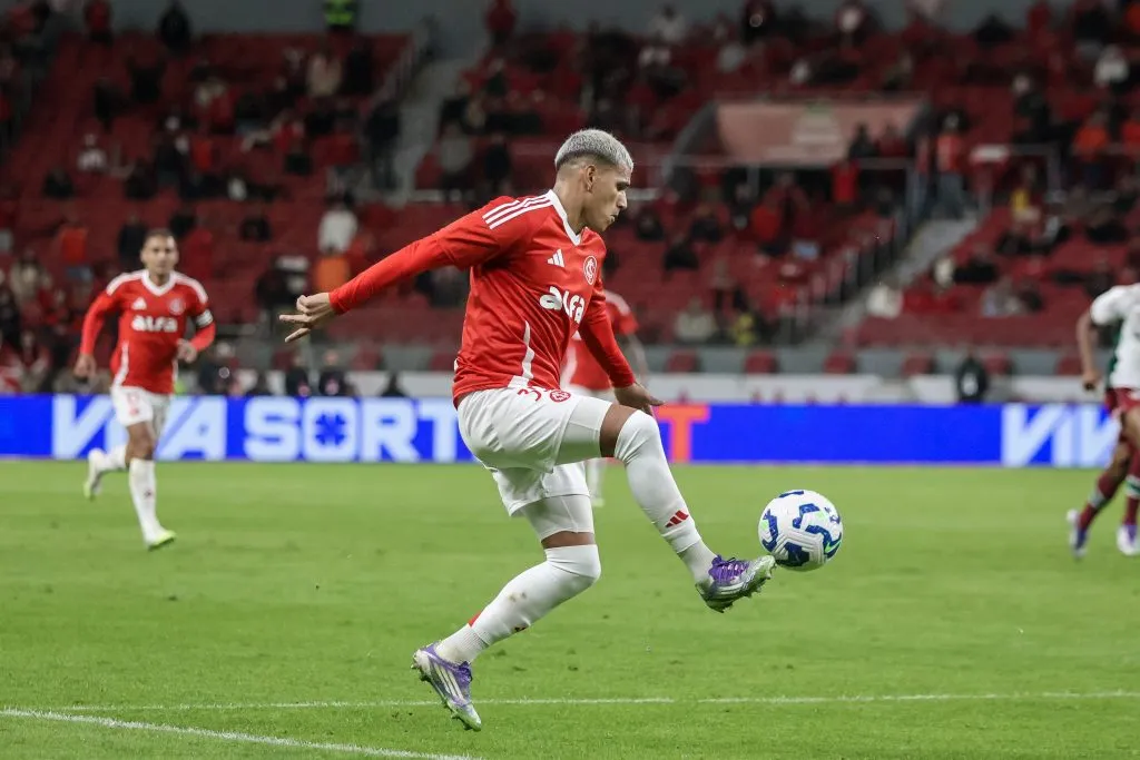 Braian Aguirre jogador do Internacional durante partida contra o Fluminense no estadio Beira-Rio pelo campeonato Copa Do Brasil 2025. Foto: Lucas Gabriel Cardoso/AGIF
