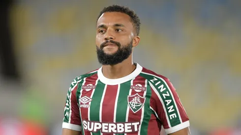 Samuel Xavier jogador do Fluminense durante partida contra o Gremio no estadio Maracana pelo campeonato Brasileiro A 2025. Foto: Thiago Ribeiro/AGIF
