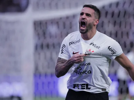 Ex-Corinthians, Renato Augusto se aposenta oficialmente aos 37 anos