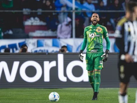 Everson iguala marca de Victor no Atlético-MG