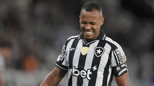 Marlon Freitas jogador do Botafogo durante partida contra o LDU no estadio Engenhao pelo campeonato Copa Libertadores 2025. Foto: Thiago Ribeiro/AGIF