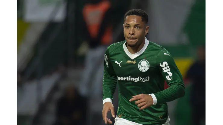 Vitor Roque, jogador do Palmeiras