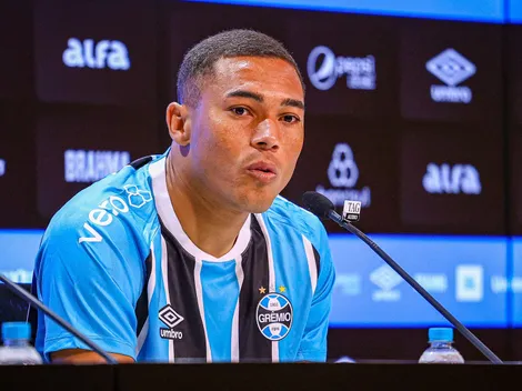 Carlos Vinícius afirma estar 100% para Internacional x Grêmio