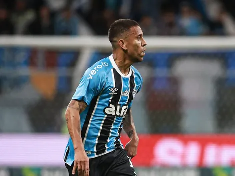Mano Menezes é avisado que Marcos Rocha e Carlos Vinícius estão recuperados no Grêmio