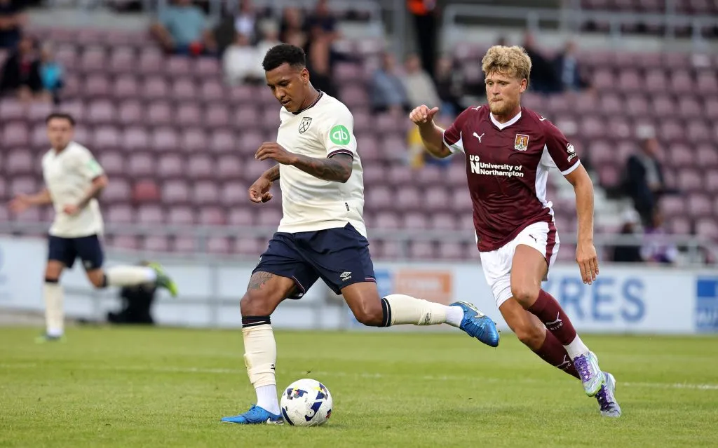 NORTHAMPTON, ENGLAND – JULY 22: Luizao of West Ham United U21 plays the ball away from Cameron McGeehan of Northampton Town during a Pre-Season Friendly match between Northampton Town and West Ham United U21 at Sixfields on July 22, 2025 in Northampton, England. (Photo by Pete Norton/Getty Images)