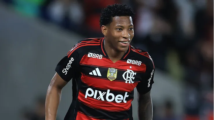 Gonzalo Plata fica à disposição do Flamengo para jogo da volta da Libertadores. Foto: Buda Mendes/Getty Images