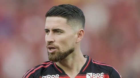 Jorginho jogador do Flamengo durante partida contra o Sao Paulo no estadio Maracana pelo campeonato Brasileiro A 2025. Foto: Thiago Ribeiro/AGIF