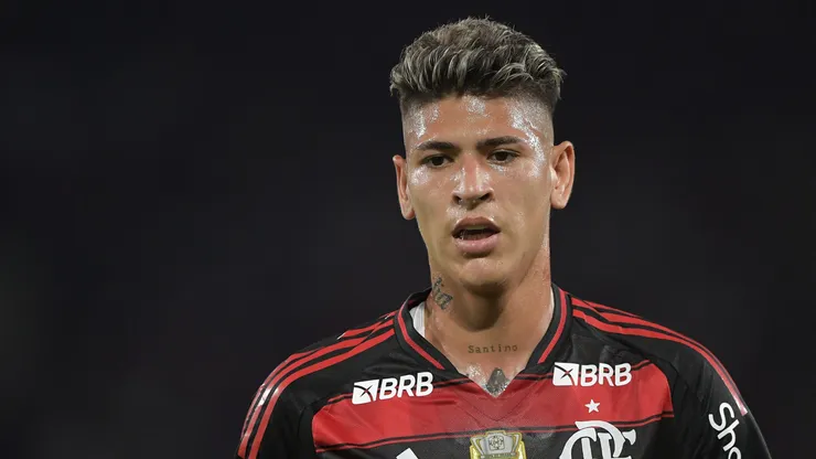 RJ - RIO DE JANEIRO - 25/08/2025 - BRASILEIRO A 2025, FLAMENGO X VITORIA - Carrascal jogador do Flamengo durante partida contra o Vitoria no estadio Maracana pelo campeonato Brasileiro A 2025. Foto: Thiago Ribeiro/AGIF