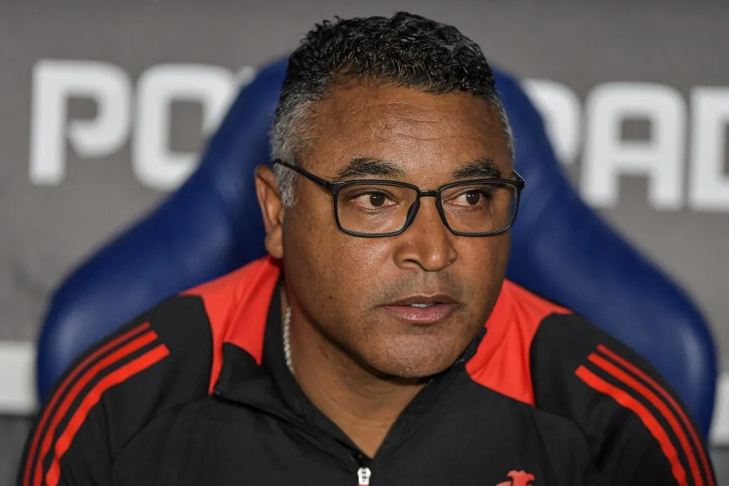 Roger Machado pode ser demitido em caso de tropeço no Gre-Nal. Foto: Thiago Ribeiro/AGIF