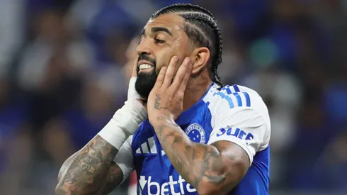 Gabigol durante confronto contra o CRB na Copa do Brasil de 2025.