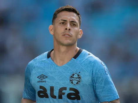 Pavon não é titular no Grêmio faz um mês