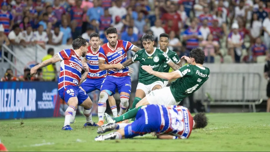 Palmeiras x Fortaleza se enfrentam pelo Campeonato Brasileiro A 2025. Foto: Baggio Rodrigues/AGIF