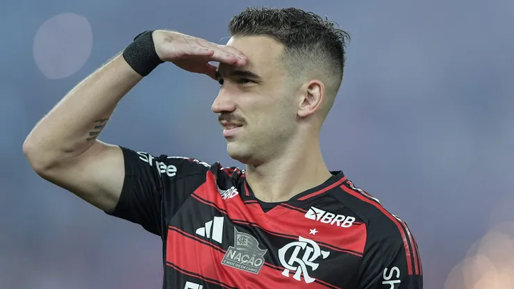 Léo Ortiz, zagueiro do Flamengo. Foto: Thiago Ribeiro/AGIF
