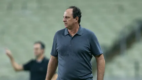Rogerio ceni tecnico do Bahia durante partida contra o Ceara no estadio Arena Castelao pelo campeonato Brasileiro A 2025. Foto: Baggio Rodrigues/AGIF
