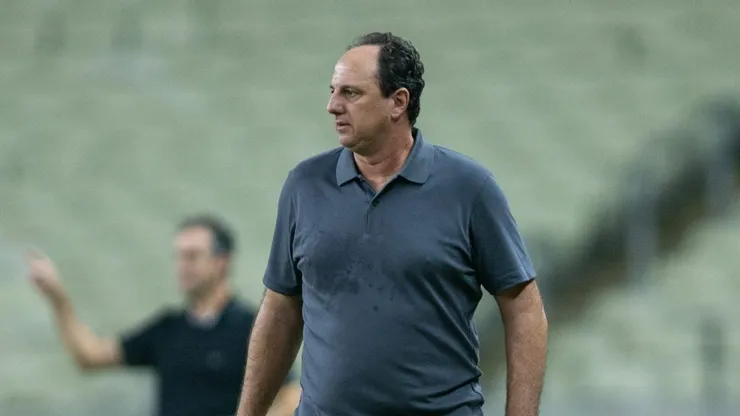 Rogerio ceni tecnico do Bahia durante partida contra o Ceara no estadio Arena Castelao pelo campeonato Brasileiro A 2025. Foto: Baggio Rodrigues/AGIF