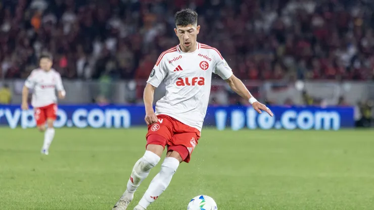 Alan Rodríguez durante jogo do Internacional. Foto: Lucas Gabriel Cardoso/AGIF