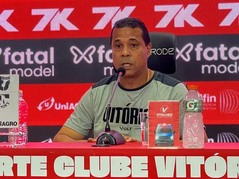 Rodrigo Chagas, técnico do Vitória, vê melhora no time em derrota para o Fluminense