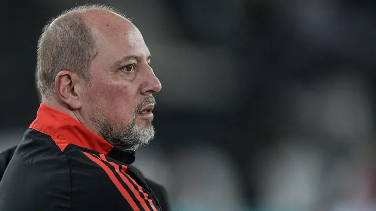 RJ - RIO DE JANEIRO - 11/05/2025 - BRASILEIRO A 2025, BOTAFOGO X INTERNACIONAL - Alessandro Barcellos presidente do Internacional durante partida contra o Botafogo no estadio Engenhao pelo campeonato Brasileiro A 2025. Foto: Thiago Ribeiro/AGIF