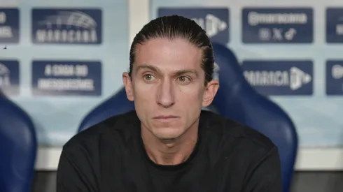 Filipe Luís técnico do Flamengo durante partida contra o Vasco no estádio Maracanã pelo campeonato Brasileiro A 2025. Foto: Thiago Ribeiro/AGIF