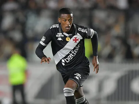 Robert Renan é examinado após confronto com Flamengo e pode desfalcar o Vasco contra o Bahia