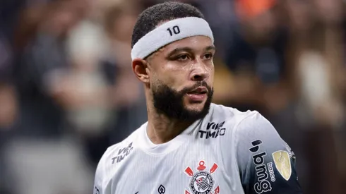 Memphis Depay jogador do Corinthians durante partida contra o Universidad Central no estadio Arena Corinthians pelo campeonato Copa Libertadores 2025.