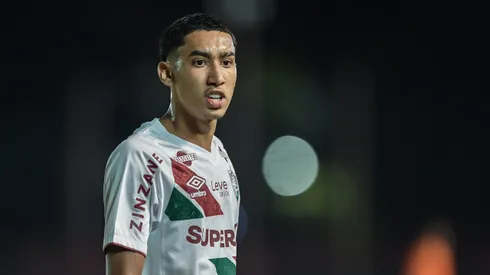 Isaque, jogando no Fluminense em 2025