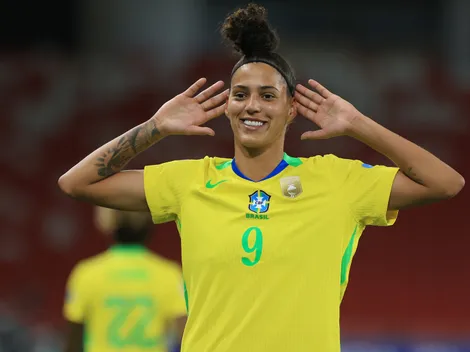 Amanda Gutierres, atacante do Palmeiras, fica na 21ª posição da Bola de Ouro