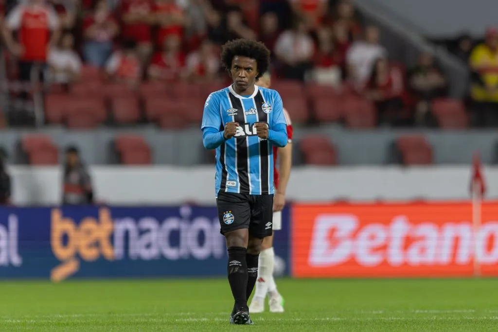 RS – PORTO ALEGRE – 21/09/2025 – BRASILEIRO A 2025, INTERNACIONAL X GREMIO – Willian jogador do Gremio durante partida contra o Internacional no estadio Beira-Rio pelo campeonato Brasileiro A 2025. Foto: Liamara Polli/AGIF