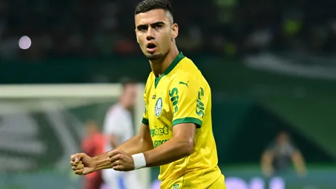 Andreas Pereira jogador do Palmeiras comemora seu gol durante partida contra o Fortaleza no estadio Arena Allianz Parque pelo campeonato Brasileiro A 2025.